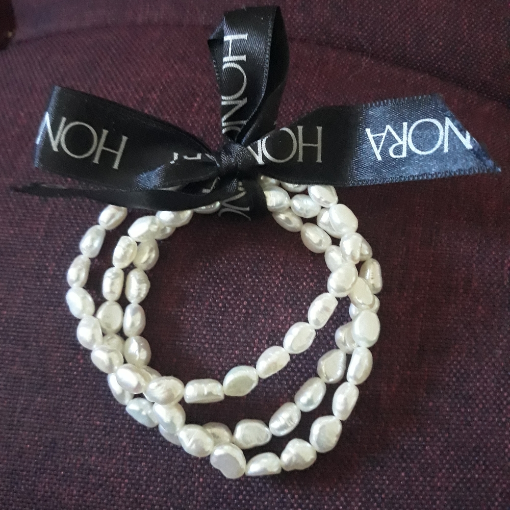 Pearl bracelets set of 3